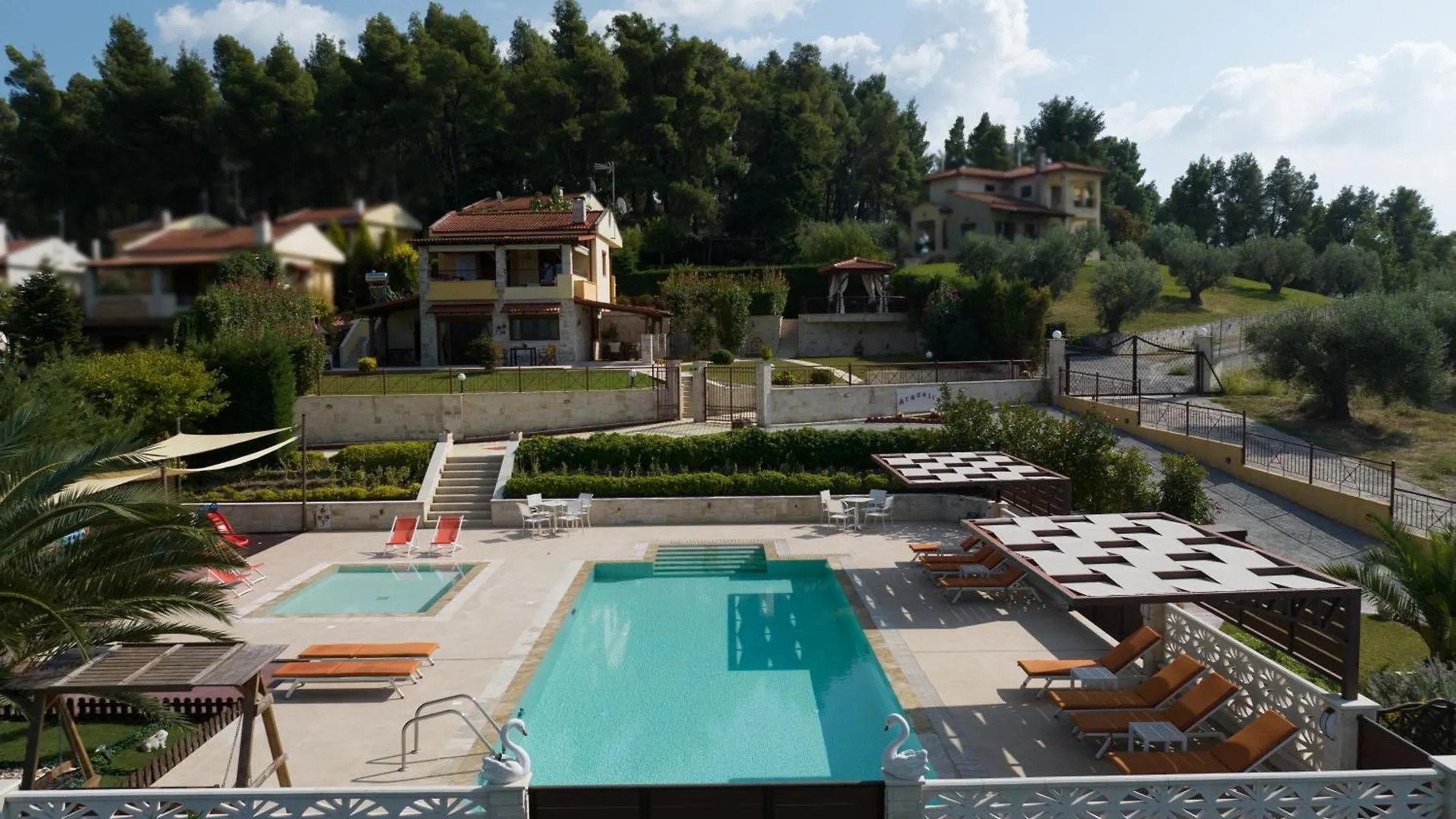 Aracelia Villas With Private Pool Σίβηρη